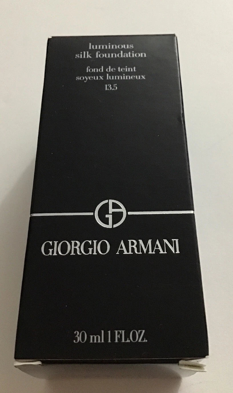 Armani Beauty Luminous Silk Foundation – Shade 13.5 Very Deep Pink 30 ml